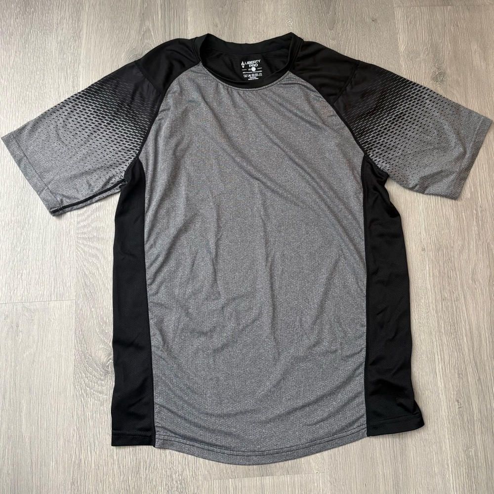 Men's Gray and Black Athletic Shirt
